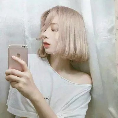 爱上小男人